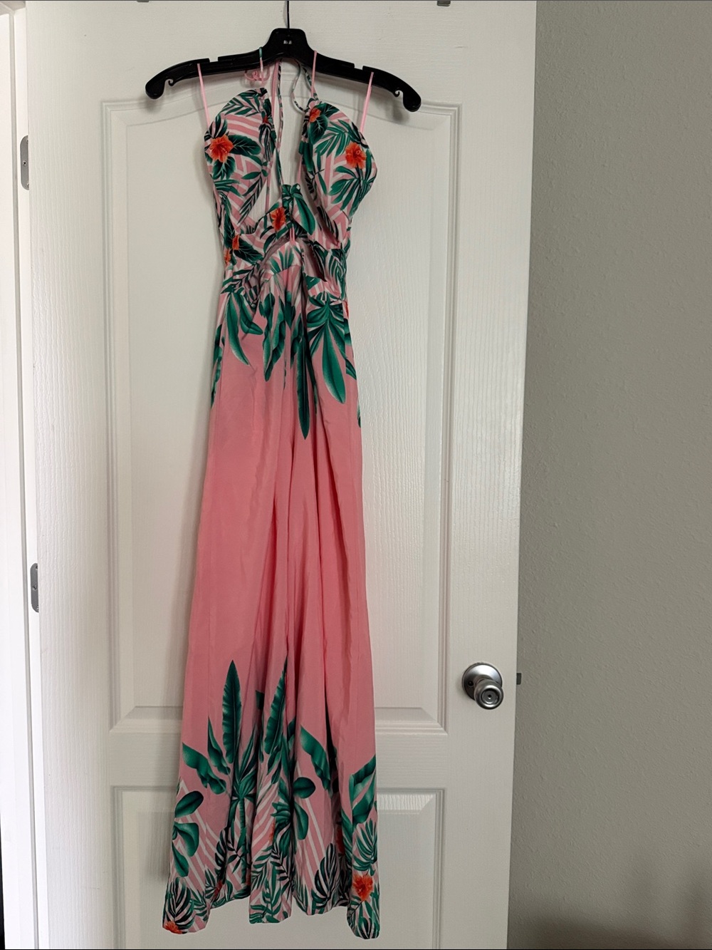 New Fashion Nova Pink Tropical Halter-Style Maxi Dress Sz S.